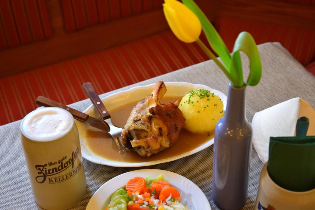 Hotel Gasthof Zum Loewen เวลบวร์ก ภายนอก รูปภาพ
